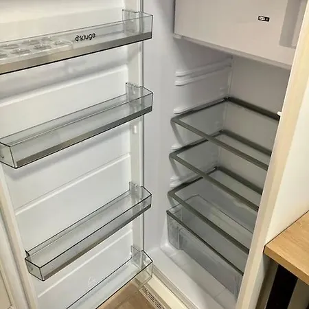 Tiny Flat, 1gb Wifi, Smart Tv, Air Condition Appartement