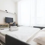 Tiny Flat, 1gb Wifi, Smart Tv, Air Condition 公寓