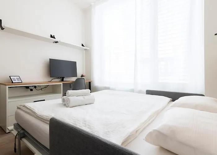 Tiny Flat, 1gb Wifi, Smart Tv, Air Condition Apartament